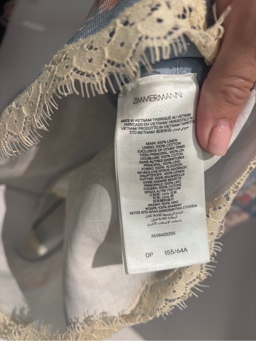 AUTH WOMEN’S ZIMMERMANN CASCADIAN TUCK SHORTS IN BLUE BOTANICAL FLORAL - SZ 0P - Picture 9 of 11